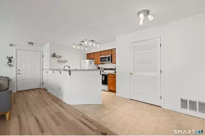 1 Forest Glen Circle #11, Middletown, CT 06457 - Photo 11