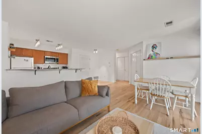 1 Forest Glen Circle #11, Middletown, CT 06457 - Photo 9