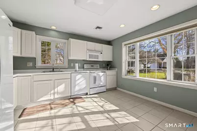 10 Eaton Circle #10, West Hartford, CT 06117 - Photo 5