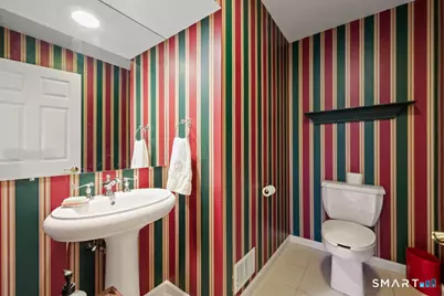 10 Eaton Circle #10, West Hartford, CT 06117 - Photo 17