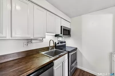 10 Hamre Lane #C, Branford, CT 06405 - Photo 11