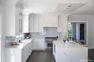 27 Raymond St, New Canaan, CT 06840 - Photo 5