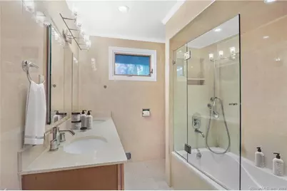 35 Jordan Lane, Stamford, CT 06903 - Photo 21