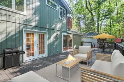 35 Jordan Lane, Stamford, CT 06903 - Photo 23