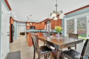 104 Old Farms Rd, Glastonbury, CT 06073 - Photo 13