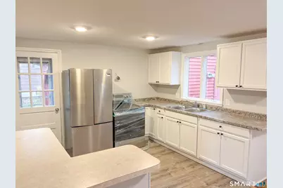 37 Mathewson Avenue, Enfield, CT 06082 - Photo 3