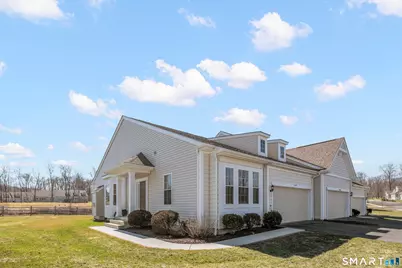 731 Championship Drive #731, Oxford, CT 06478 - Photo 3