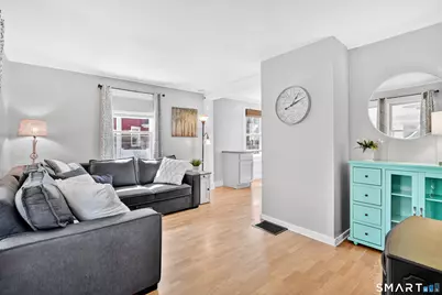 8 Gargan Place, Simsbury, CT 06070 - Photo 7