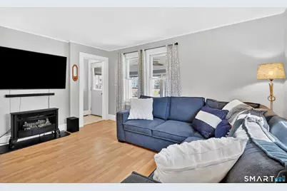 8 Gargan Place, Simsbury, CT 06070 - Photo 5