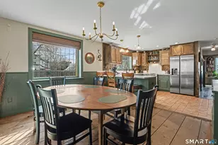 11 Smith Ave, East Lyme, CT 06357 - Photo 9