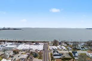 11 Smith Ave, East Lyme, CT 06357 - Photo 5