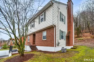 30 Clinton Pl, Wallingford, CT 06492 - Photo 39