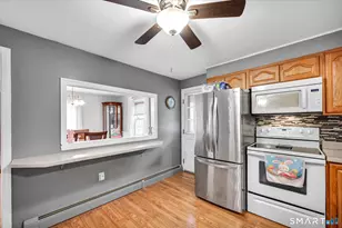 30 Clinton Pl, Wallingford, CT 06492 - Photo 11