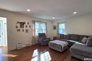 39 Winfield Dr, Stratford, CT 06615 - Photo 3