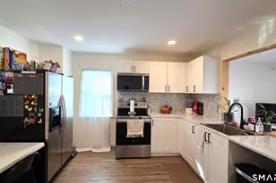 39 Winfield Dr, Stratford, CT 06615 - Photo 5