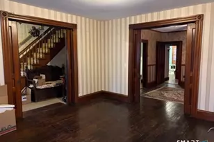 2 Salem St, Naugatuck, CT 06770 - Photo 7