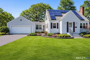 13 Pine Dr, Windsor Locks, CT 06096 - Photo 1