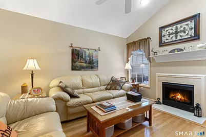 177 Julia Court #177, Newtown, CT 06482 - Photo 9