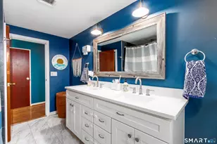 357 Long Hill Rd, Wallingford, CT 06492 - Photo 25