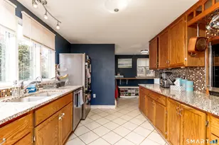 357 Long Hill Rd, Wallingford, CT 06492 - Photo 9