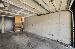 8 Oakwood Ave, Norwalk, CT 06850 - Photo 21