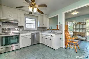 404 Buckingham Ave, Milford, CT 06460 - Photo 3