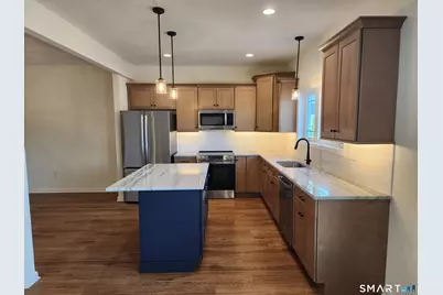 100 Mulholland Way #51, North Haven, CT 06473 - Photo 3