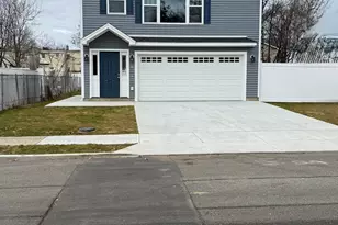 31 Hinman St, West Haven, CT 06516 - Photo 1