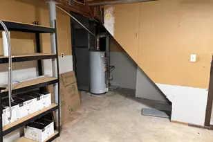 109 Red Robin Rd, Naugatuck, CT 06770 - Photo 19