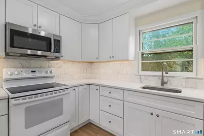 17 Artic Street #1, Greenwich, CT 06830 - Photo 9