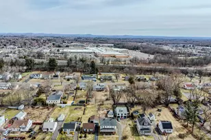 24 Ohear Ave, Enfield, CT 06082 - Photo 7