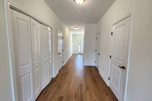 102 Mulholland Wy, North Haven, CT 06473 - Photo 3