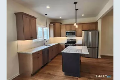 102 Mulholland Way #52, North Haven, CT 06473 - Photo 5