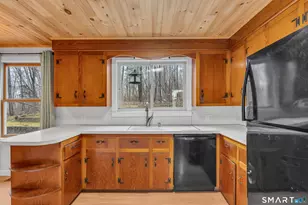 13 Fontaine Ct, Norwich, CT 06380 - Photo 9