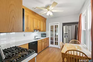 39 Woodcrest Ave, Stratford, CT 06614 - Photo 5