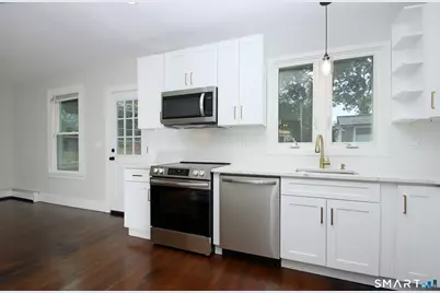 217 Ledgeside Avenue, Waterbury, CT 06708 - Photo 9