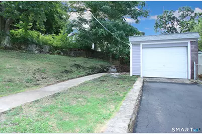 217 Ledgeside Avenue, Waterbury, CT 06708 - Photo 23