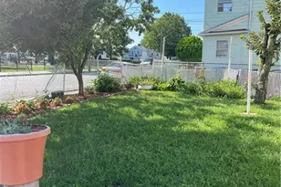 115 Oak St, Bridgeport, CT 06604 - Photo 3