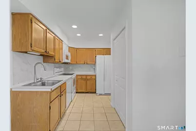 49 Deer Run #49, Bethel, CT 06801 - Photo 5