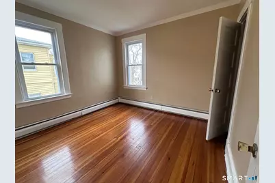 22-24 Bushnell Street, Hartford, CT 06114 - Photo 9