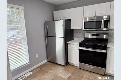 9 Watch Hill Circle #9, Cromwell, CT 06416 - Photo 5