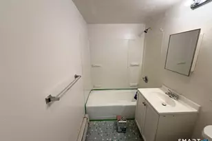 54 Grafton St, Hartford, CT 06106 - Photo 9