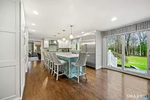 320 Warner Hill Rd, Fairfield, CT 06890 - Photo 13