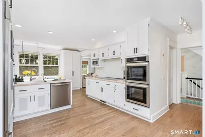 89 Raymond Street, Darien, CT 06820 - Photo 5