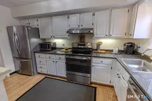 10 Runnymede Ln, Madison, CT 06443 - Photo 13