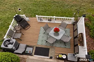 144 E Gate Ln, Hamden, CT 06514 - Photo 7