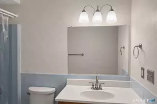 144 E Gate Ln, Hamden, CT 06514 - Photo 25