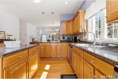 1 Fairfield Court #1, Glastonbury, CT 06033 - Photo 15