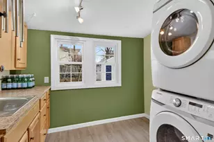 41 Grove Pl, West Haven, CT 06516 - Photo 17