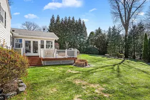 30 Rolling Wood Dr, Trumbull, CT 06611 - Photo 23